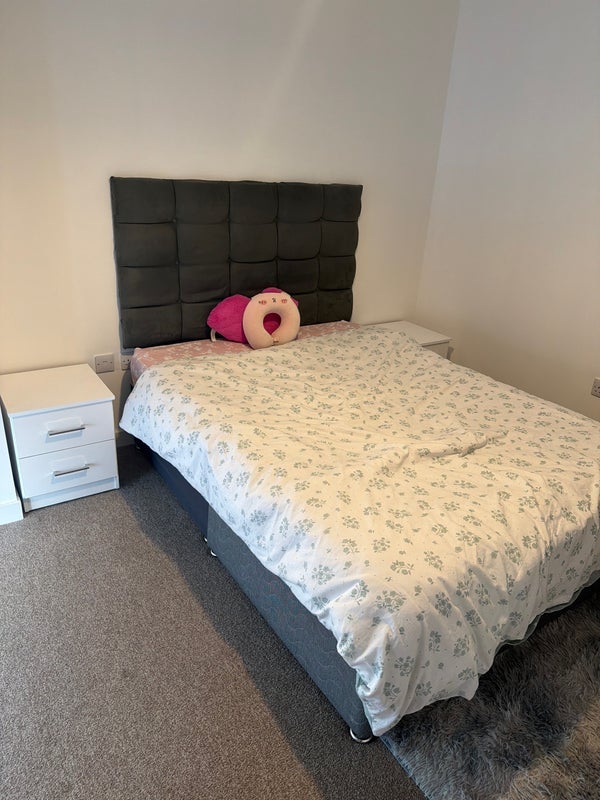Room Adelphi Street in Salford
