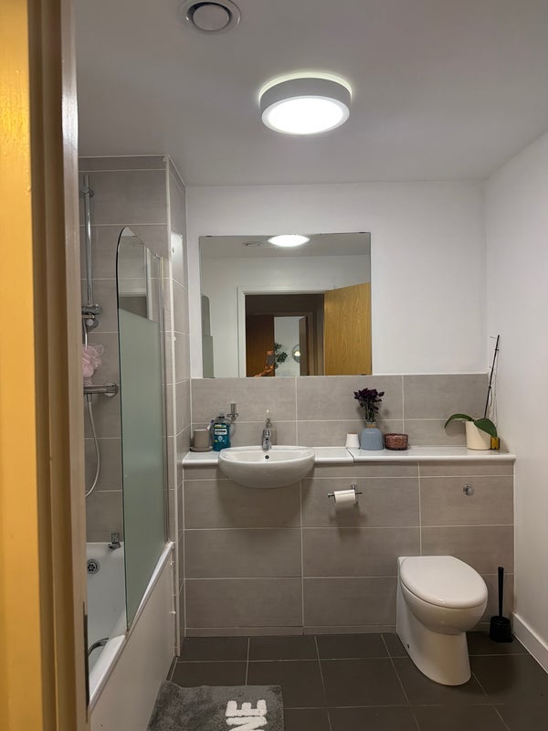 Room Adelphi Street in Salford