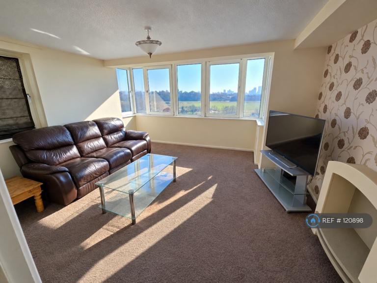Flat Kersal Way in Salford