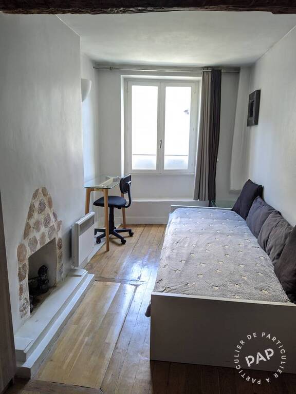 Flat Rue Saint-André des Arts in Paris