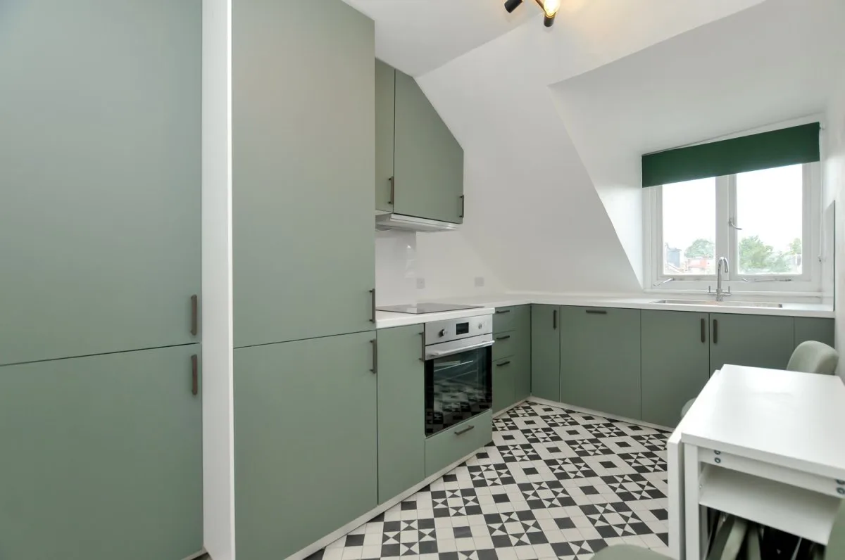 Flat Dunsmure Road in Greater London
