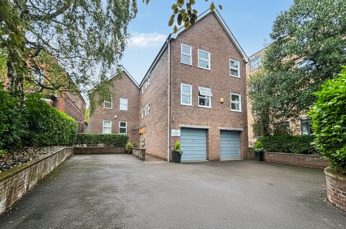 Flat Ashley Road in Trafford