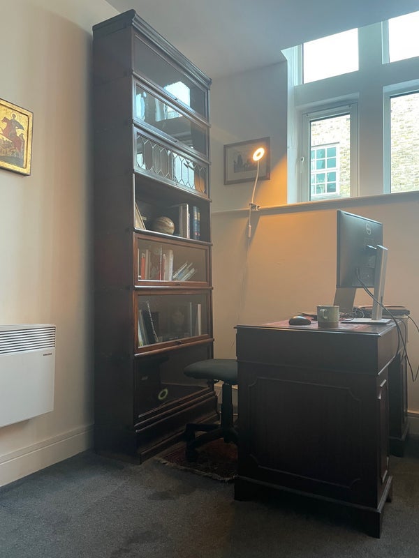 Room Bermondsey Street in Greater London