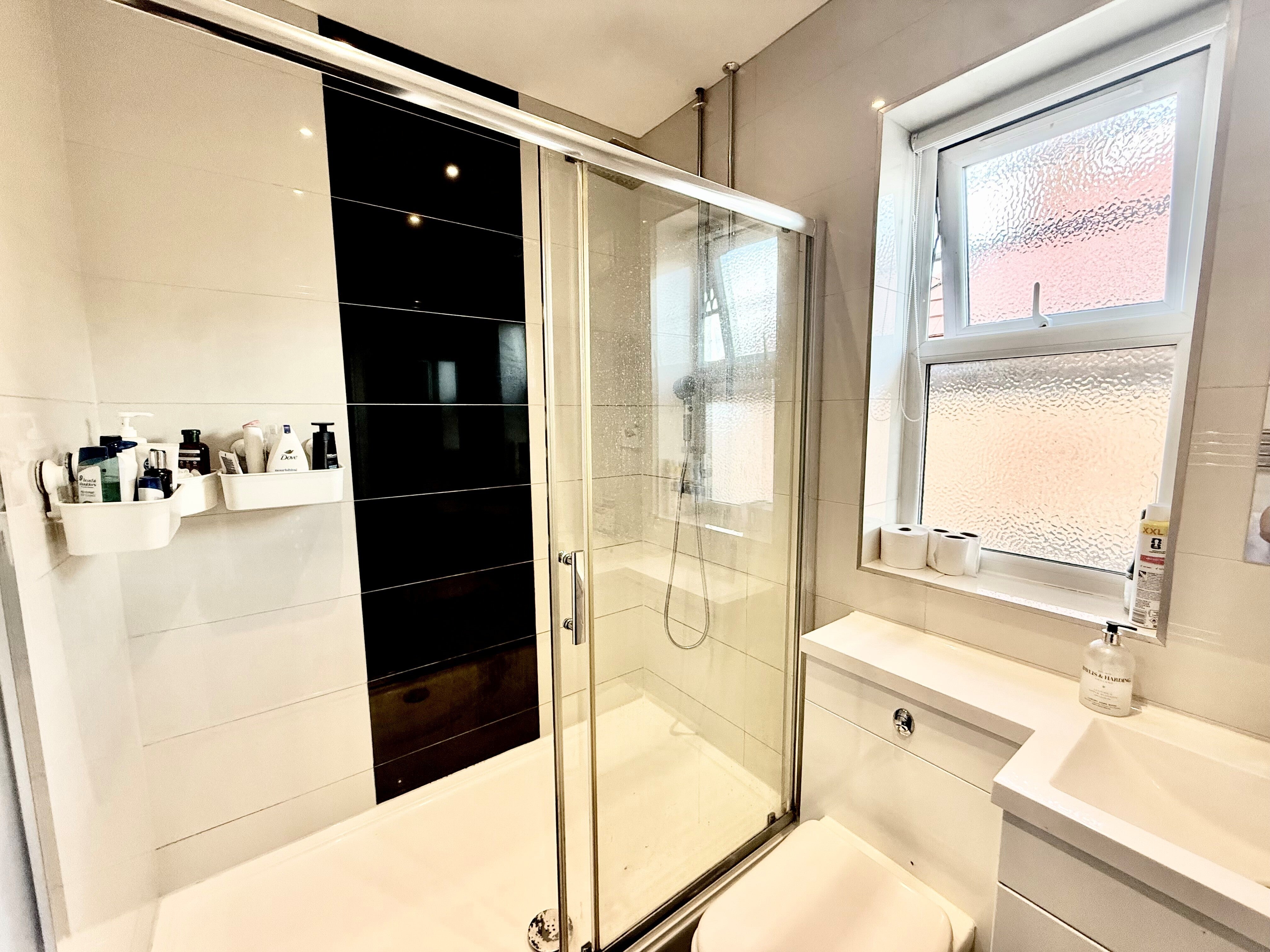 Flat Stapleford Lane in Nottingham