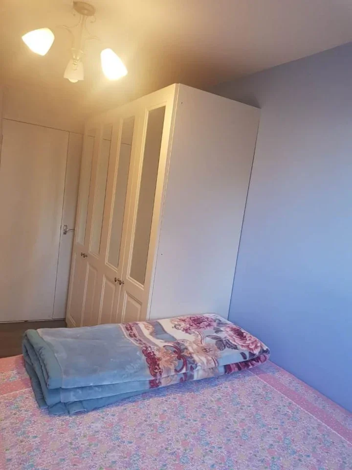 Room Simpson Road in Greater London