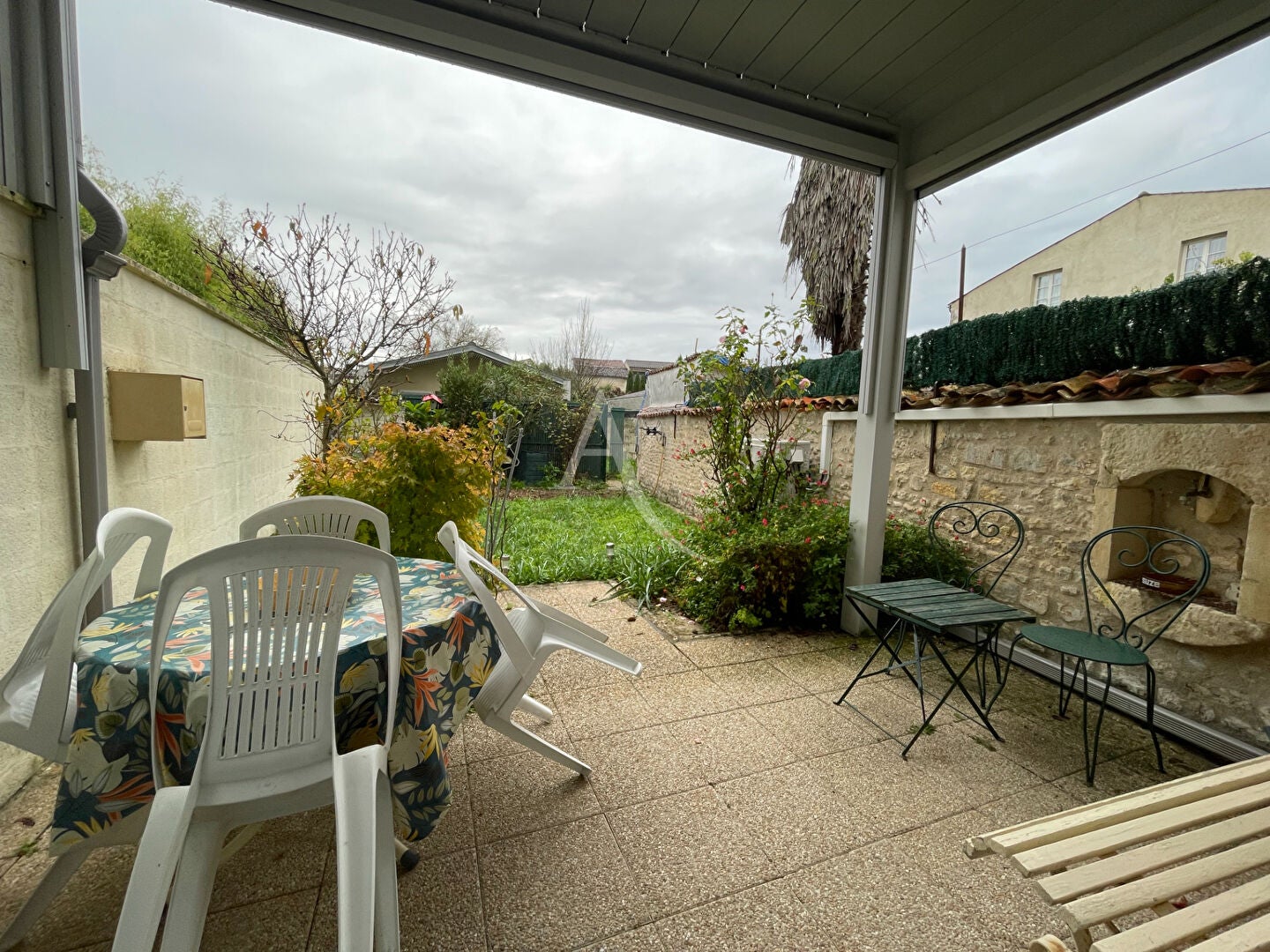 House Rue Pont-Amilion in Saintes