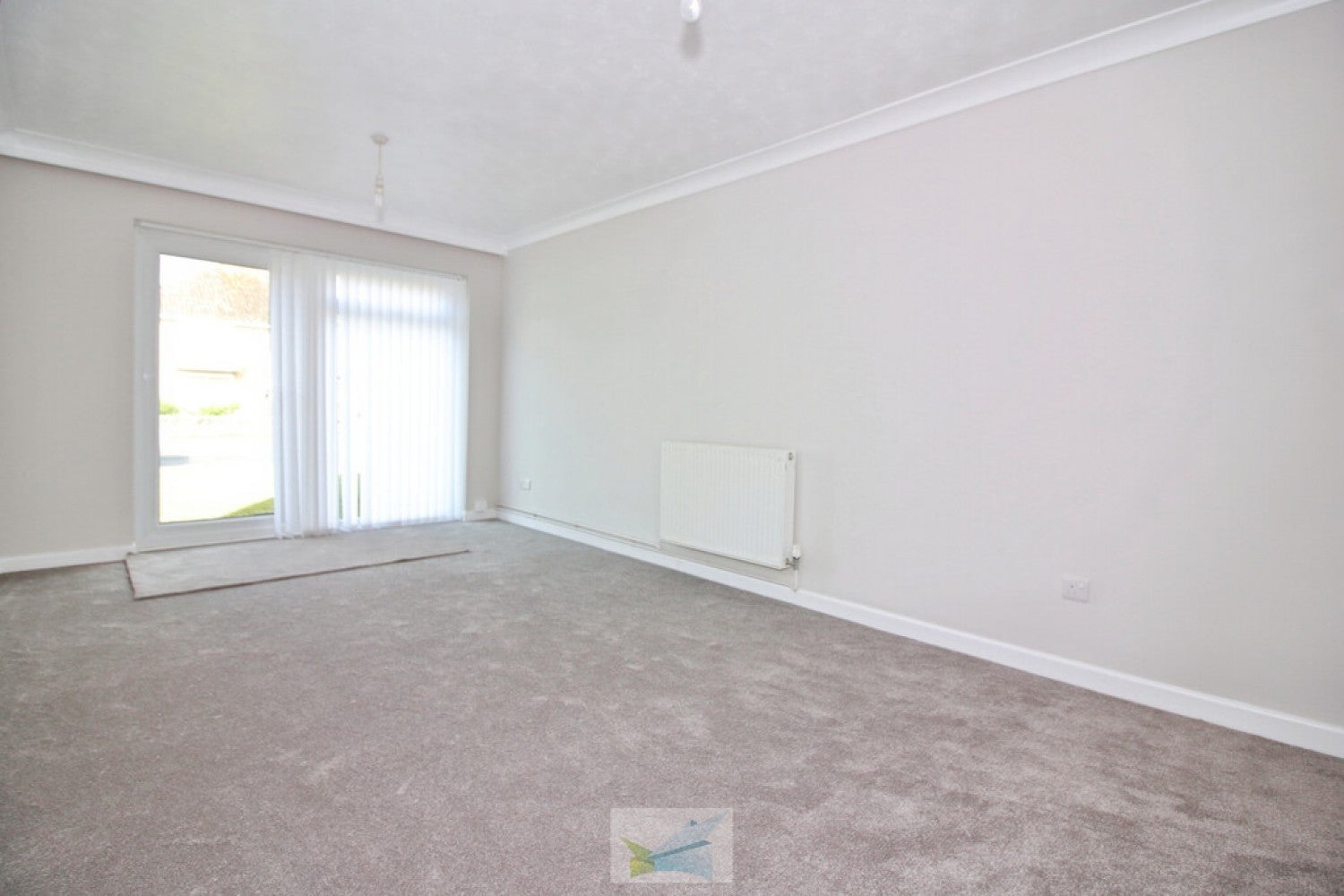 Flat Montagu Road in Highcliffe-on-Sea