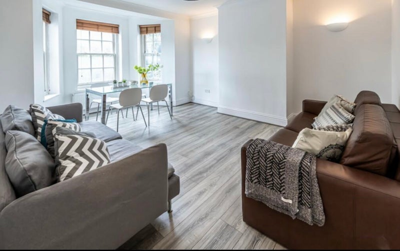 Room Kennington Park Road in Greater London