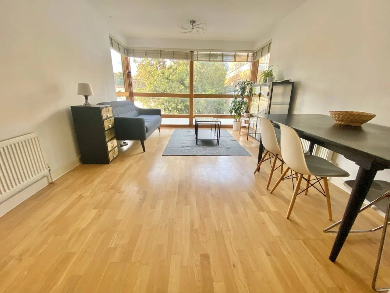 Flat Southern Row in Greater London