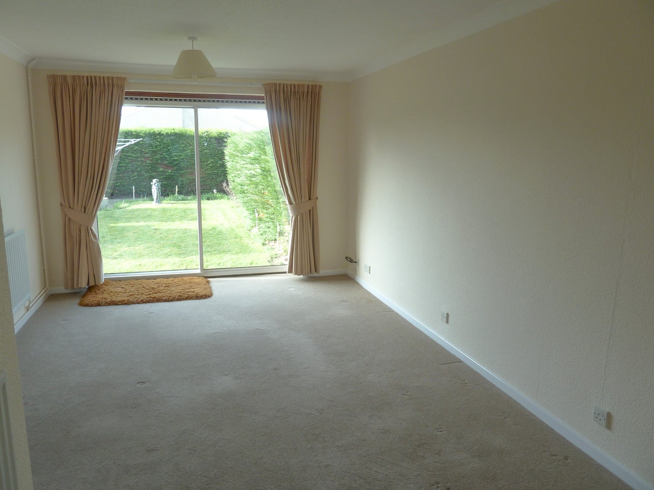 House Weatheralls Close in East Cambridgeshire