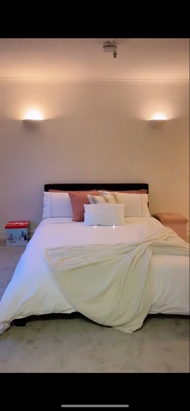 Flat Widmore Road in Greater London
