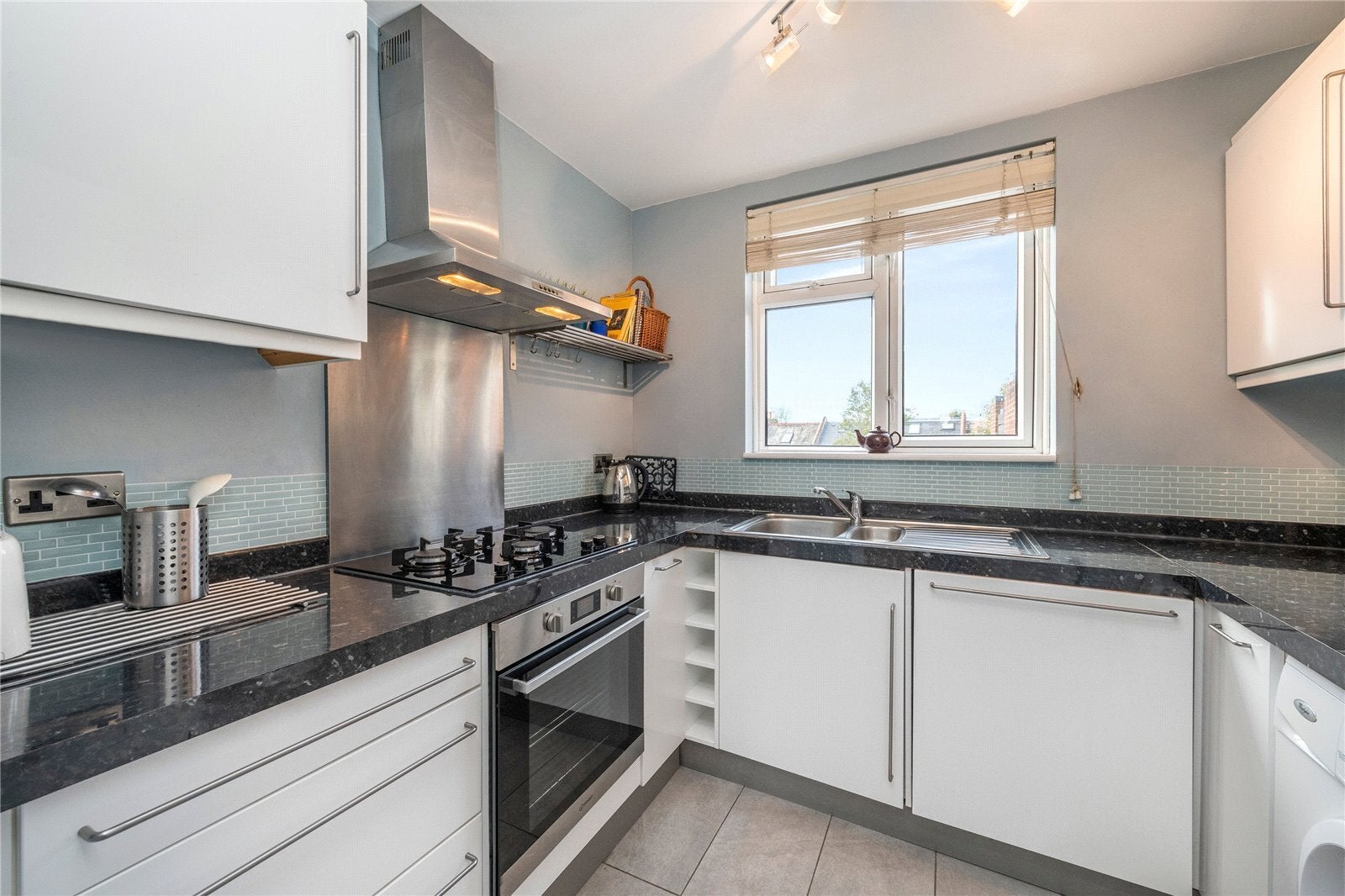 Flat Stanton Road in Greater London