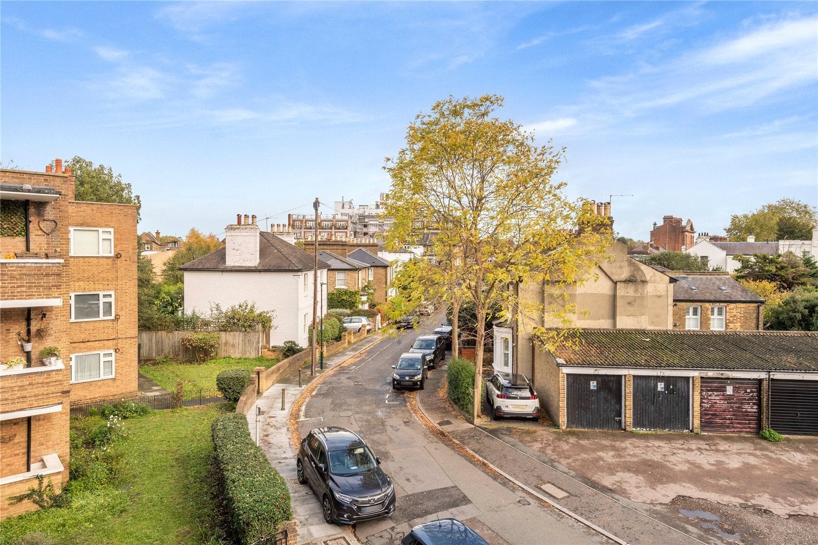 Flat Stanton Road in Greater London