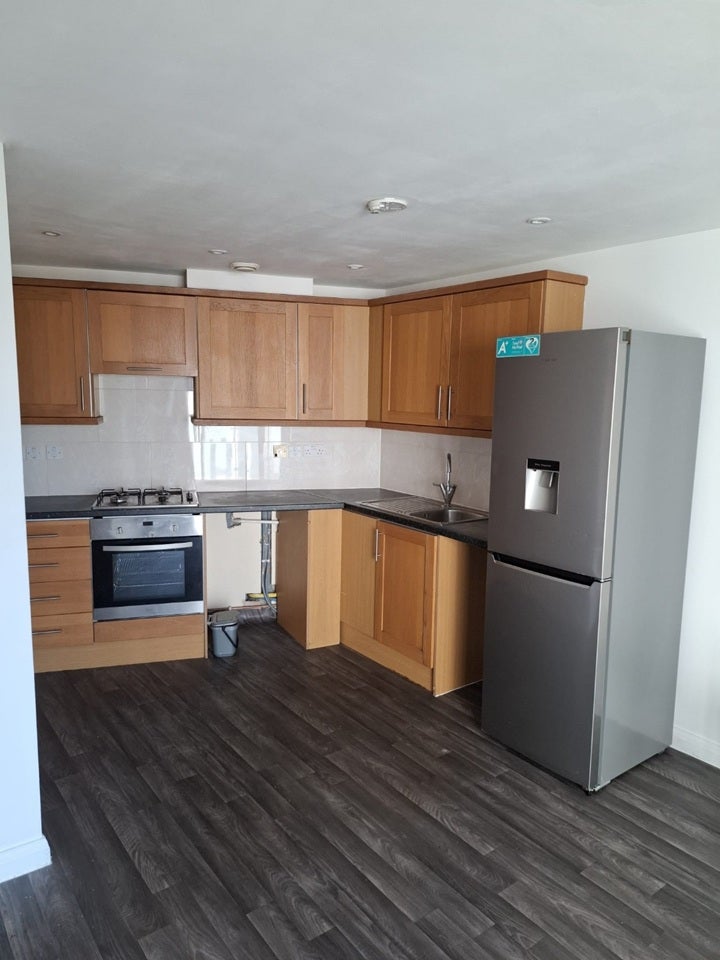 Flat Windsor Close in Greater London