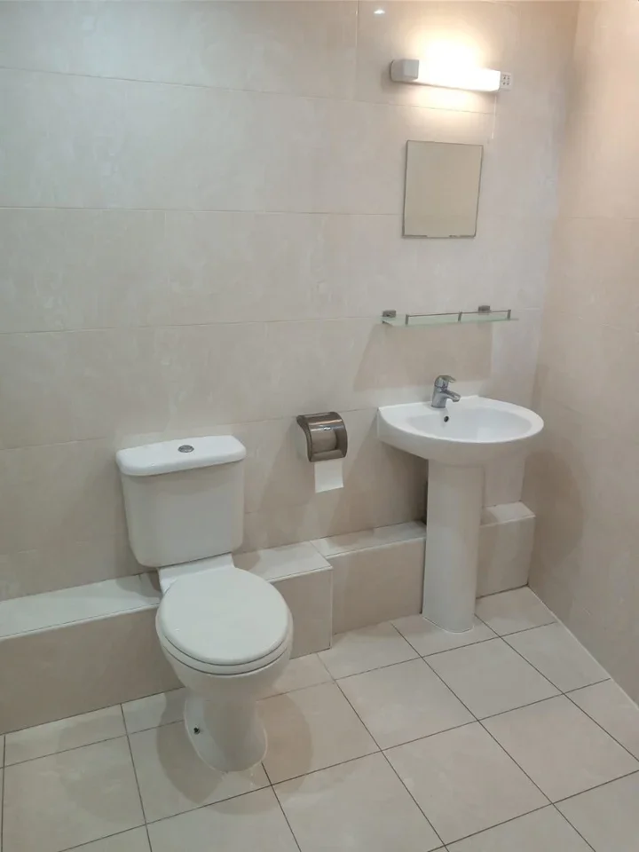 Flat Windsor Close in Greater London