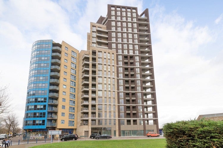 Flat Western Gateway in Greater London