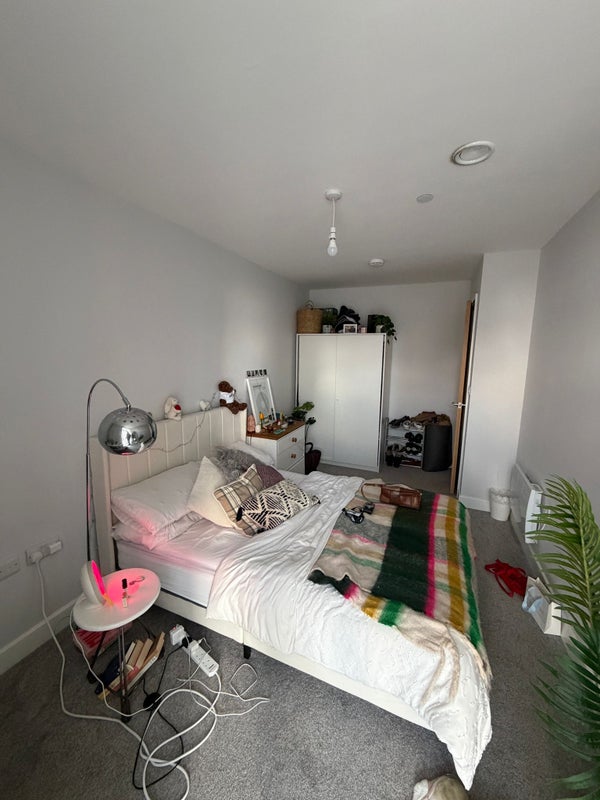 Room Furness Quay in Salford