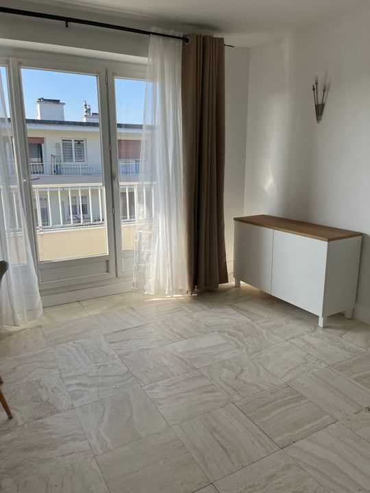Flat Pont de Neuilly-sur-Marne in Noisy-le-Grand