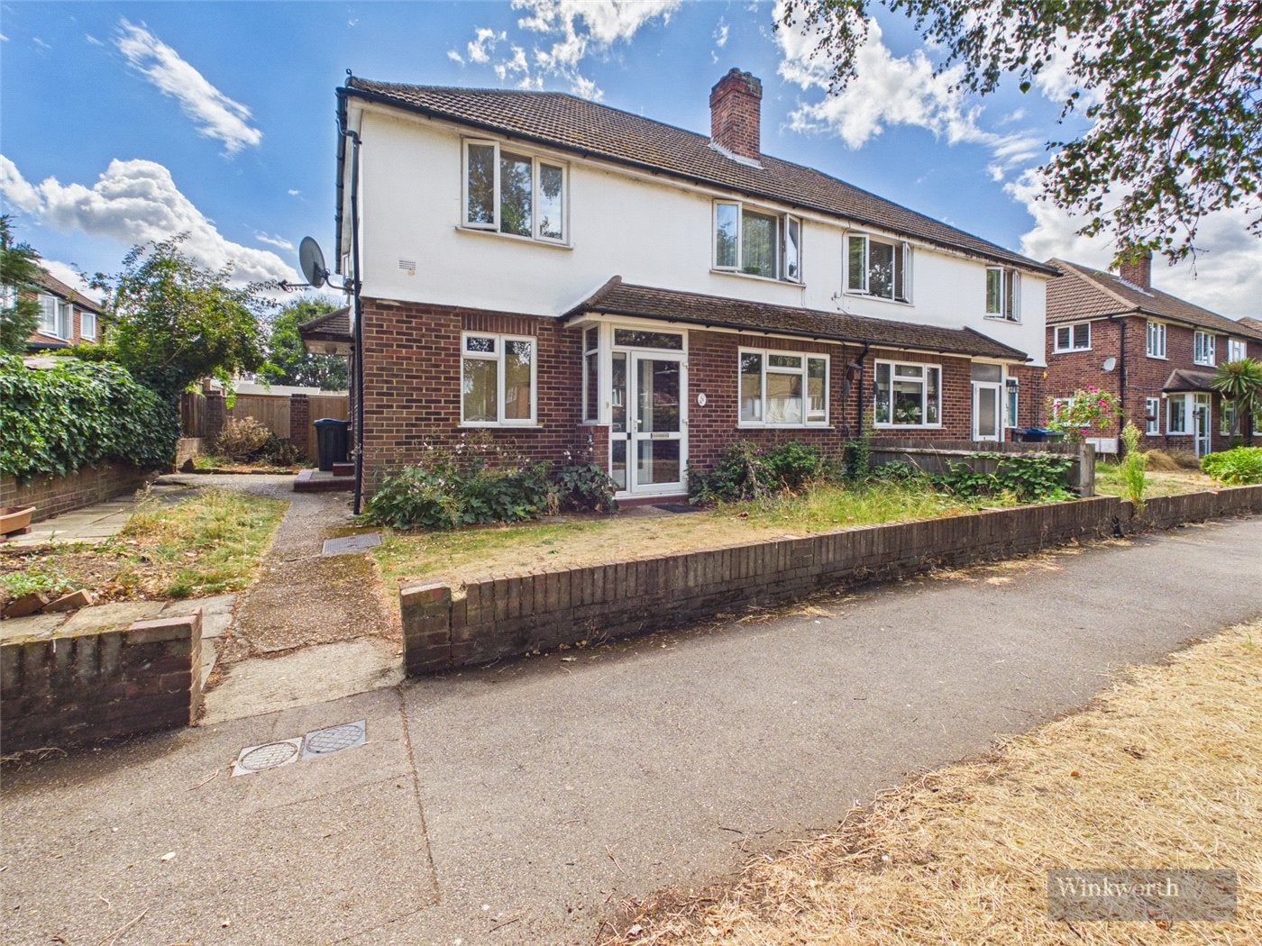 Flat Verona Drive in Greater London