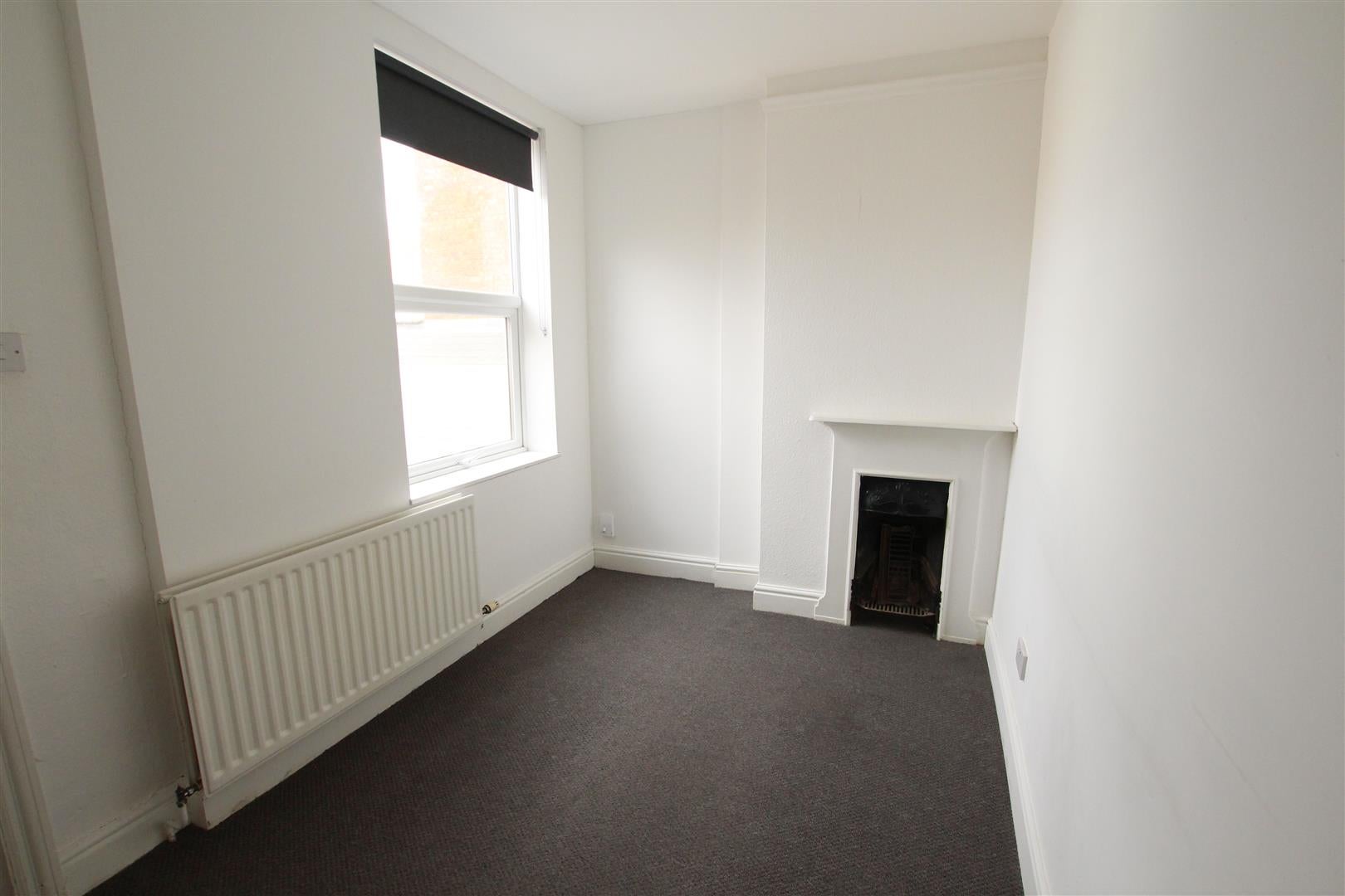 Flat Abington Grove in Northampton