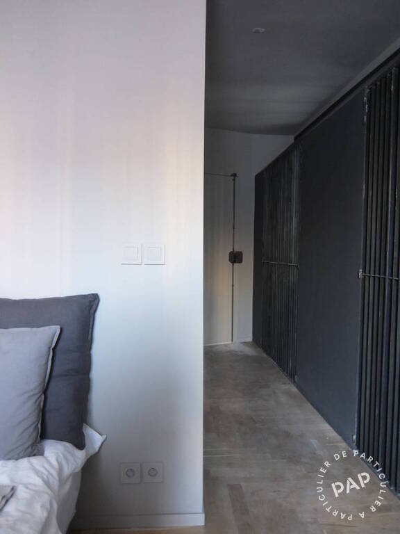 Chambre Rue de Maubeuge à Paris