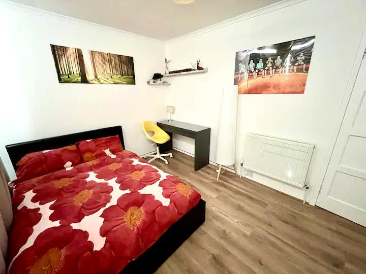 Room Rutherford Drive in City of Edinburgh