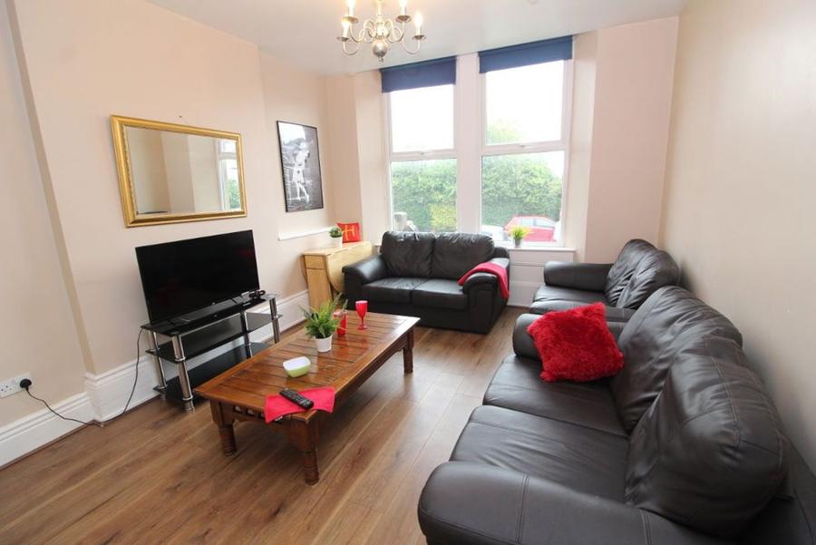 Flat Pickmere Road in Sheffield