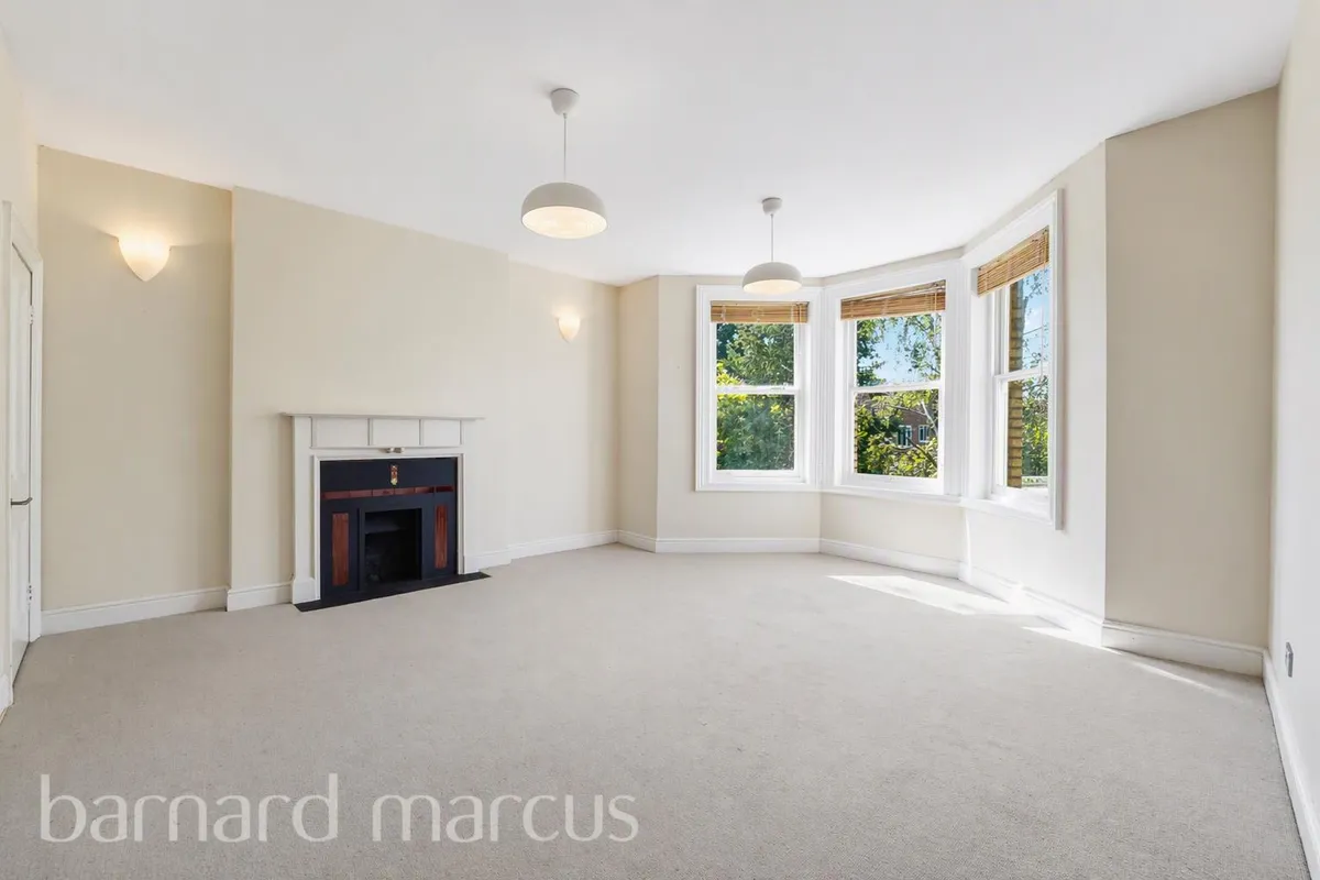 Room Surbiton Hill Park in Greater London