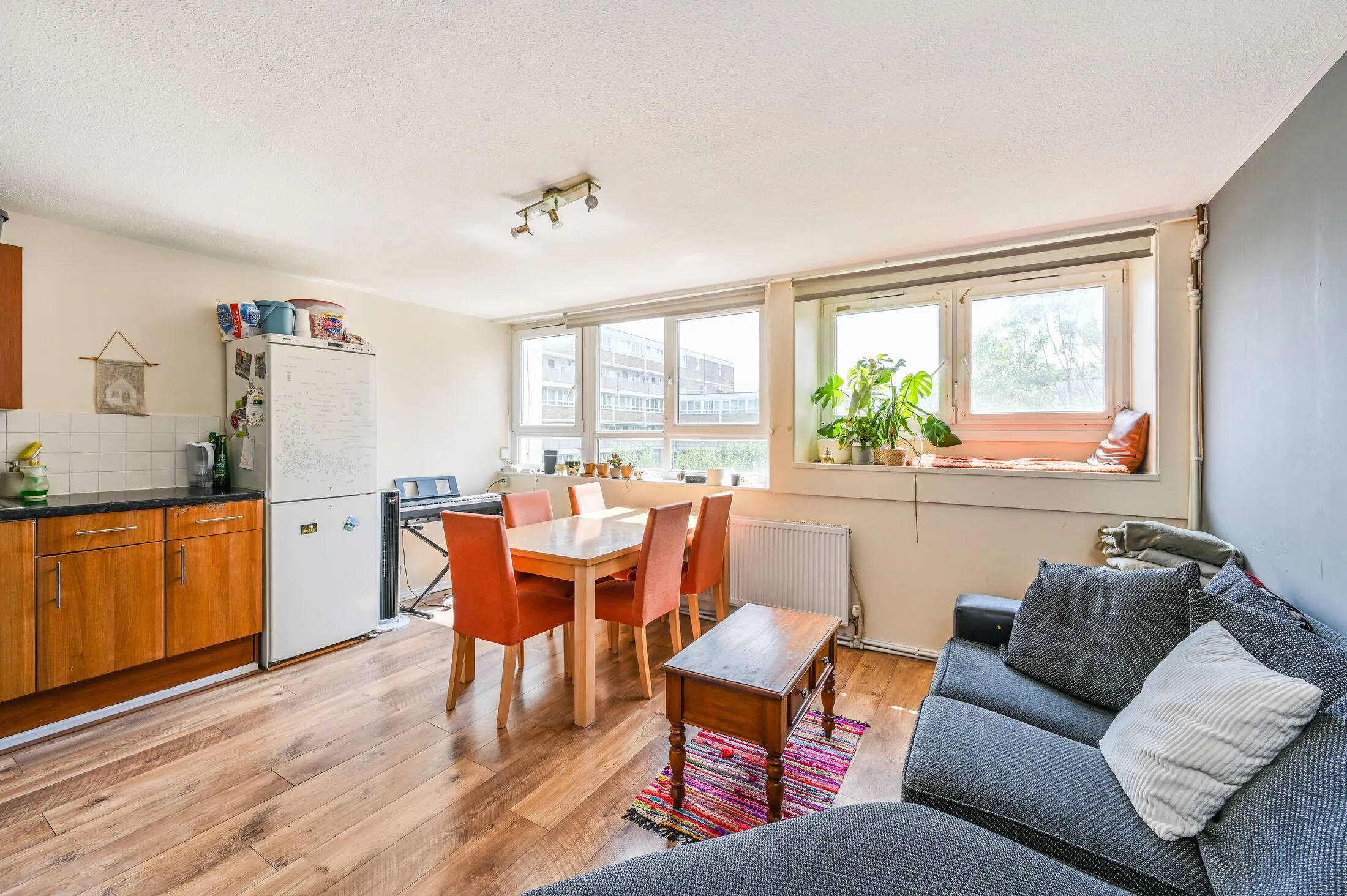 Flat Yelverton Road in Greater London