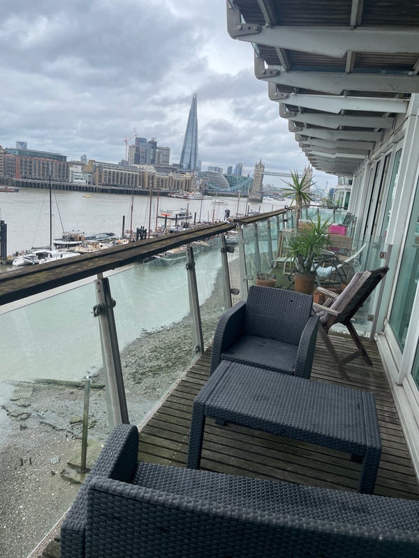 Room Wapping High Street in Greater London
