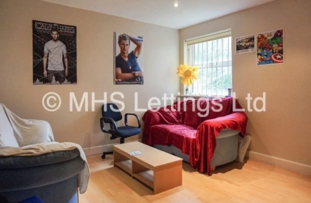 Flat Welton Road in Leeds