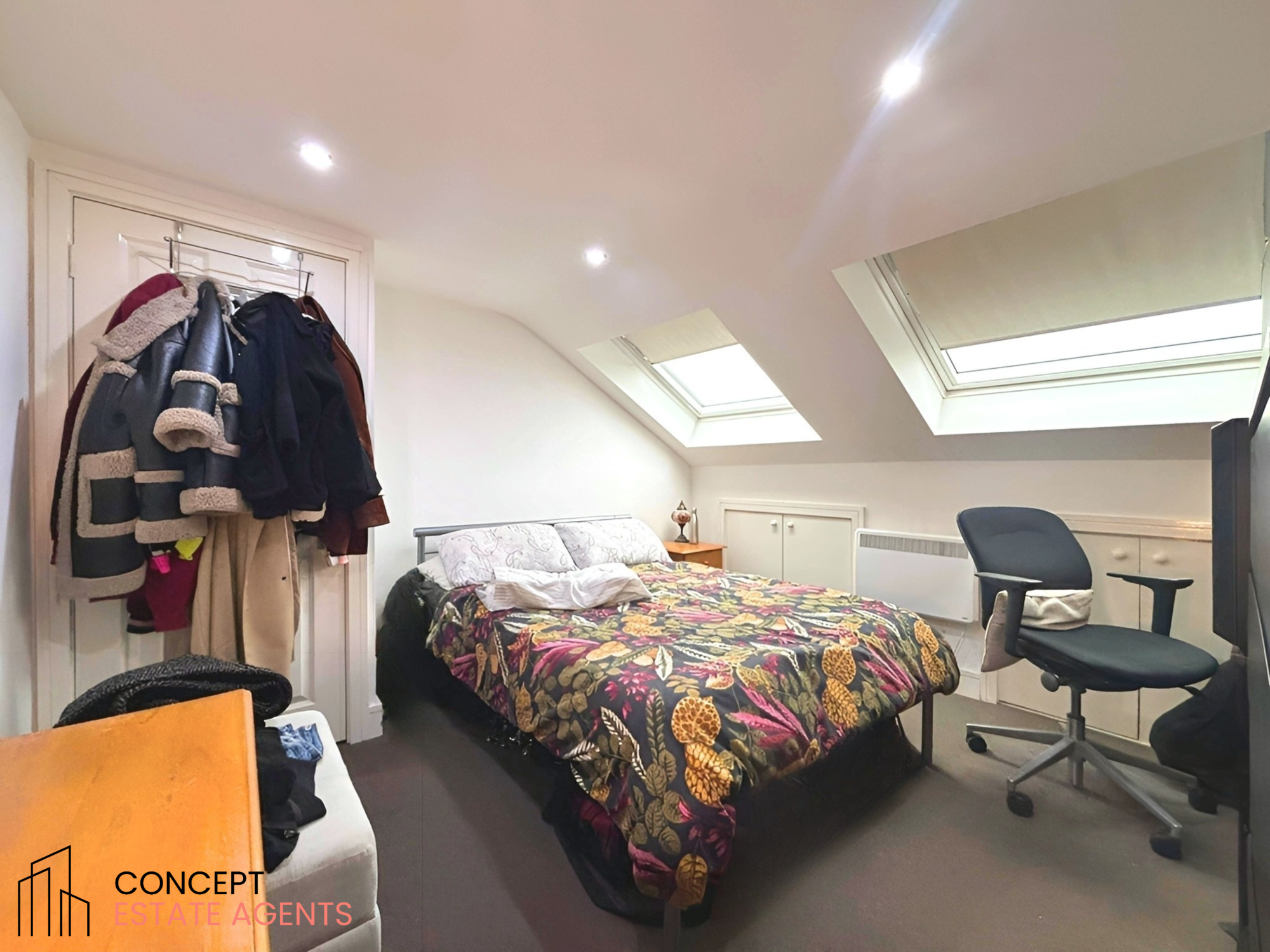 Flat Glenburnie Road in Greater London