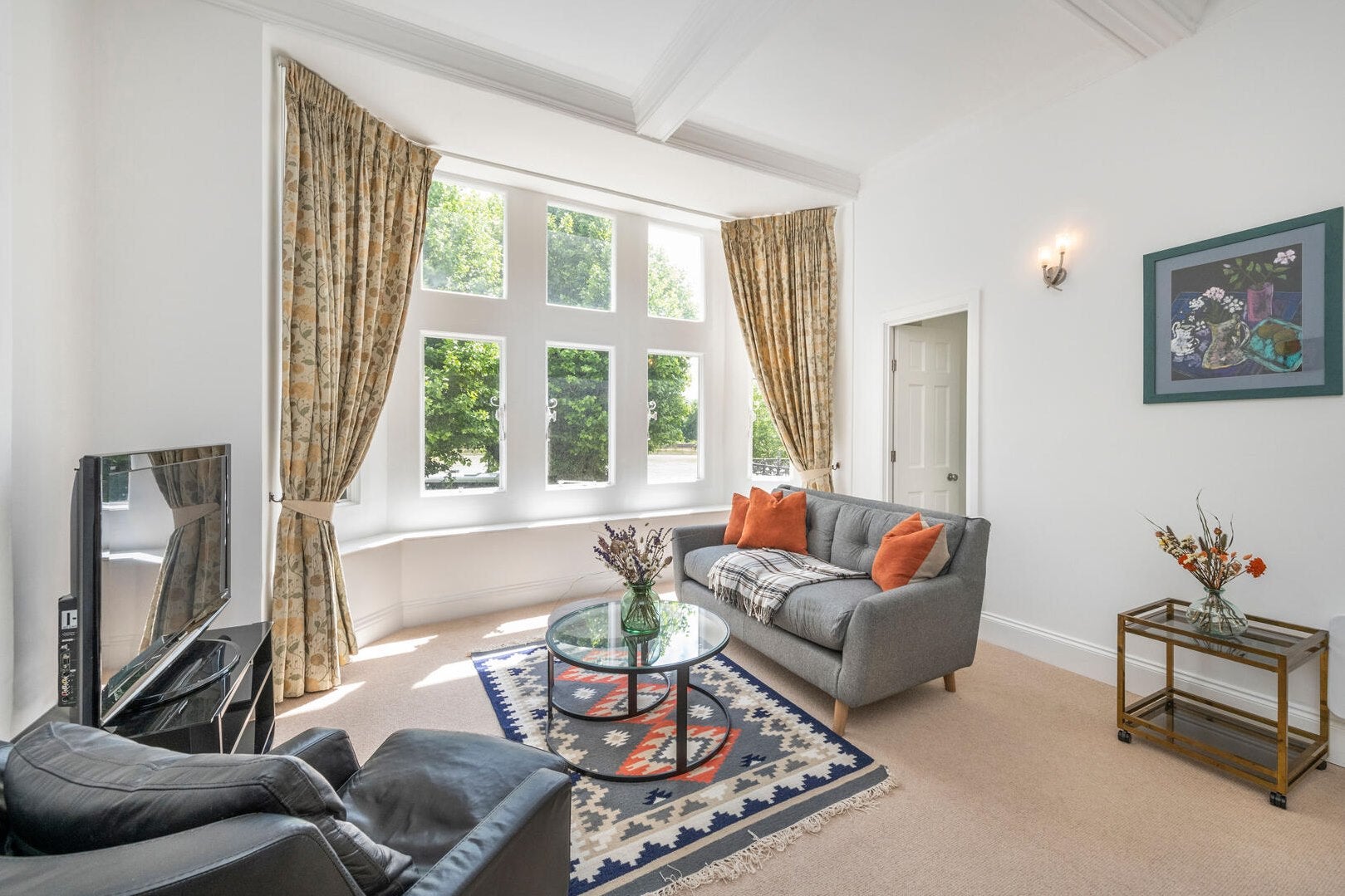 Flat Embankment Gardens in Greater London