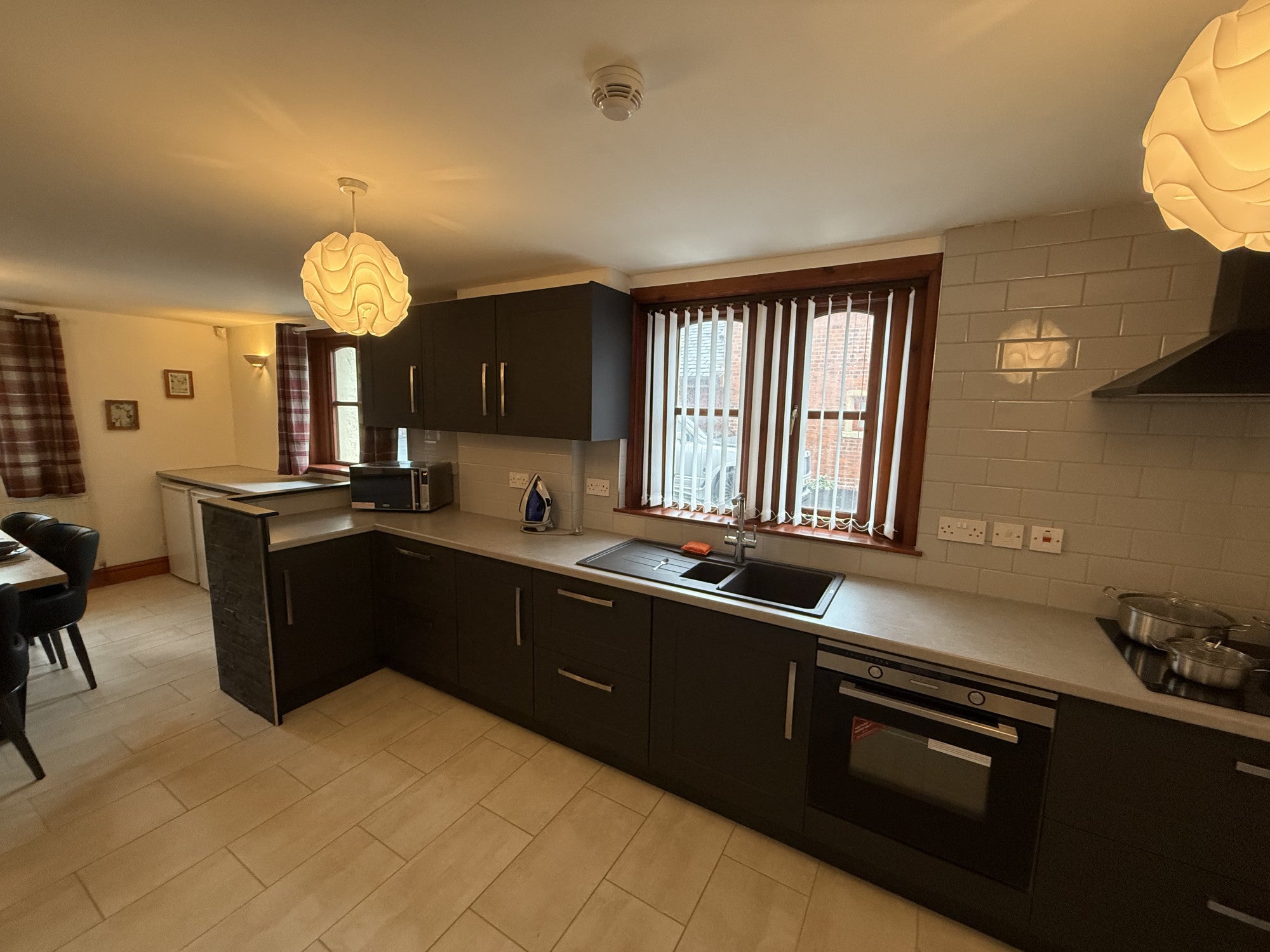 Room Merton Avenue in Preston