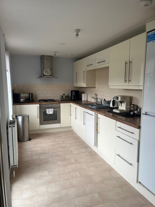 Flat Golspie Street in Glasgow