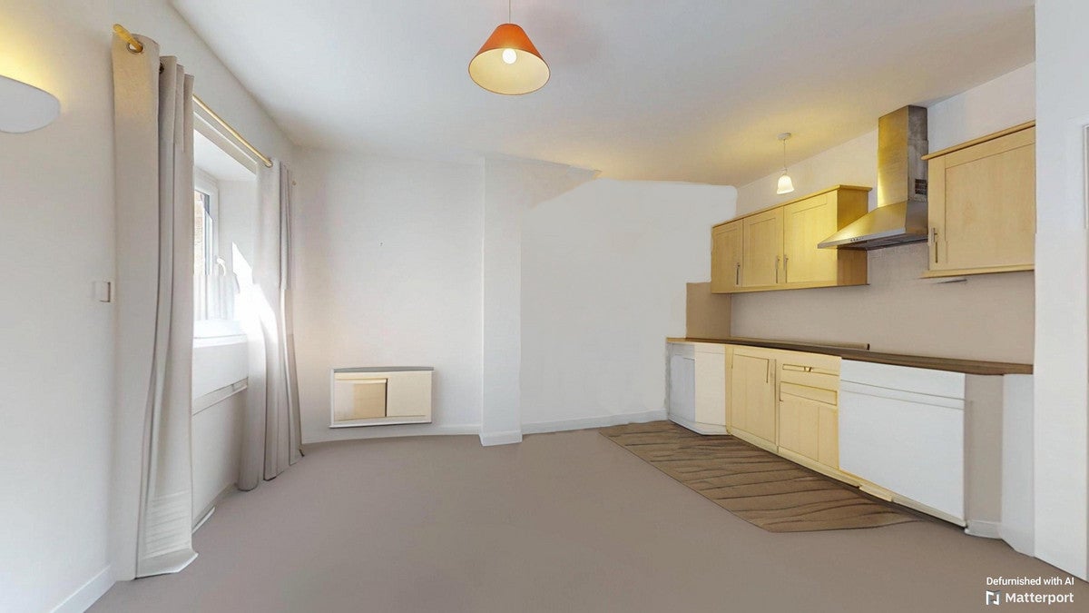 Flat Chevin Side in Leeds