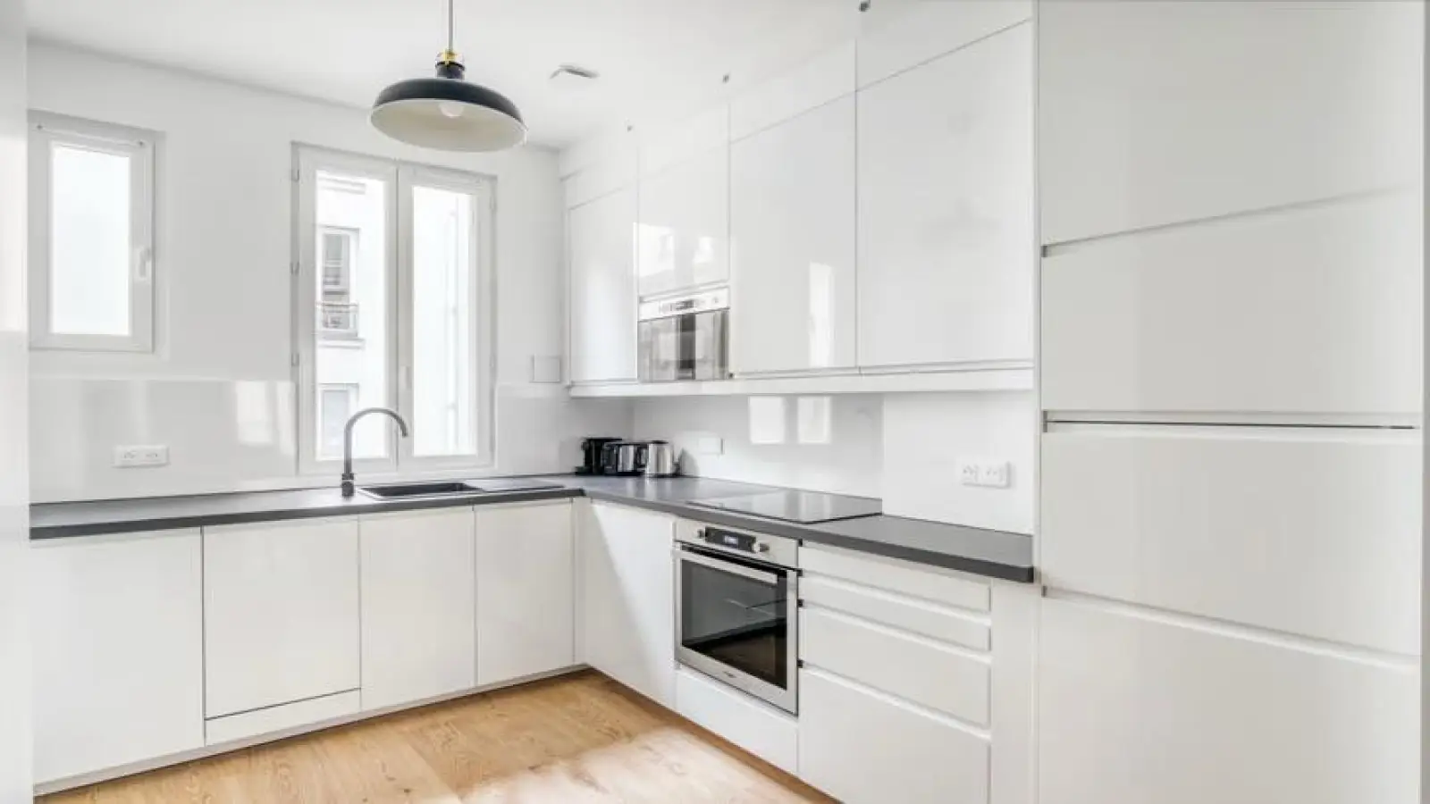 Appartement Rue Pierre Demours à Paris