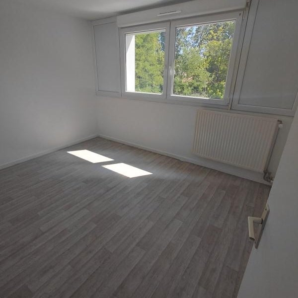 Flat Rue Ferdinand Faulcon in La Tour-du-Pin