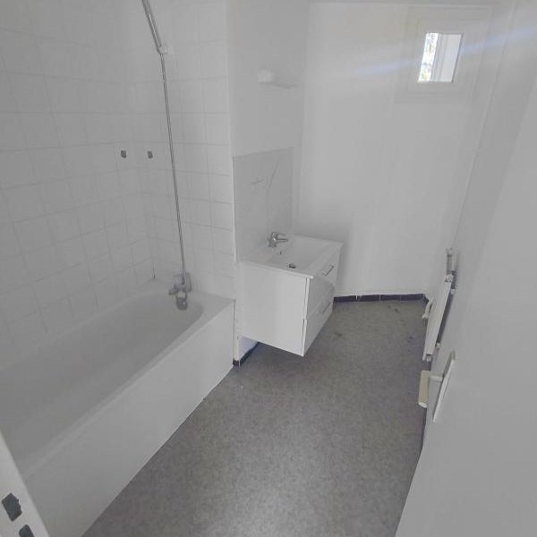Flat Rue Ferdinand Faulcon in La Tour-du-Pin