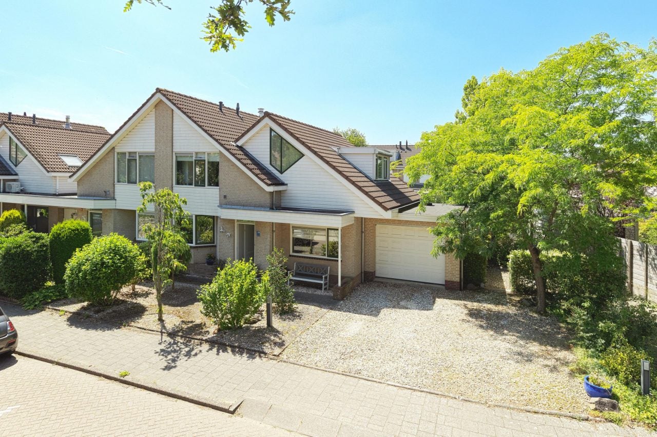 Huis Van Foreestlaan 19 in Barendrecht