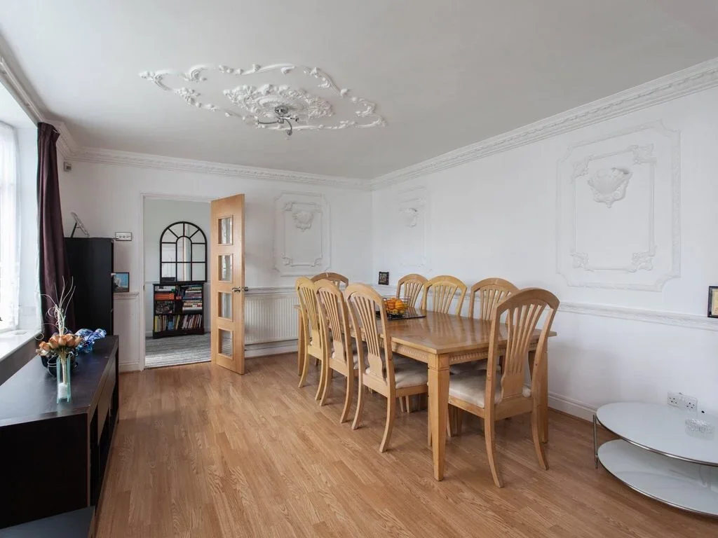 House Fawn Road in Greater London