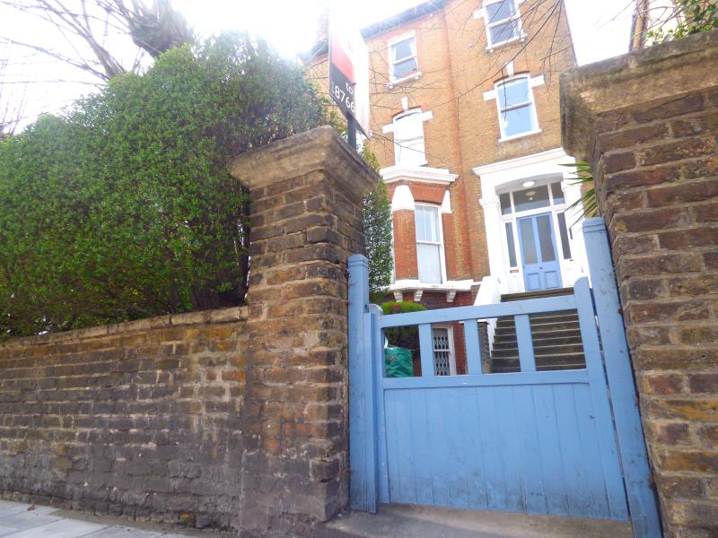 Flat Dulwich Road in Greater London