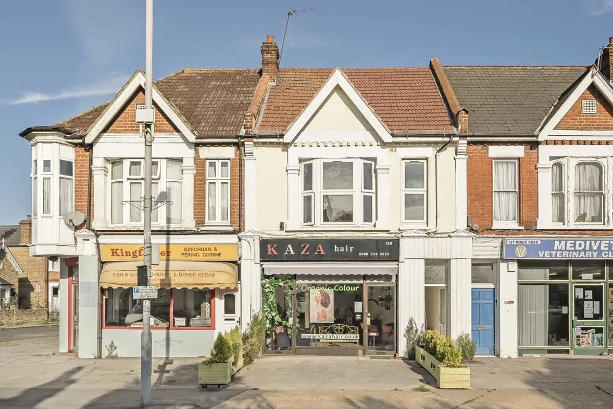 Flat Kings Road in Greater London