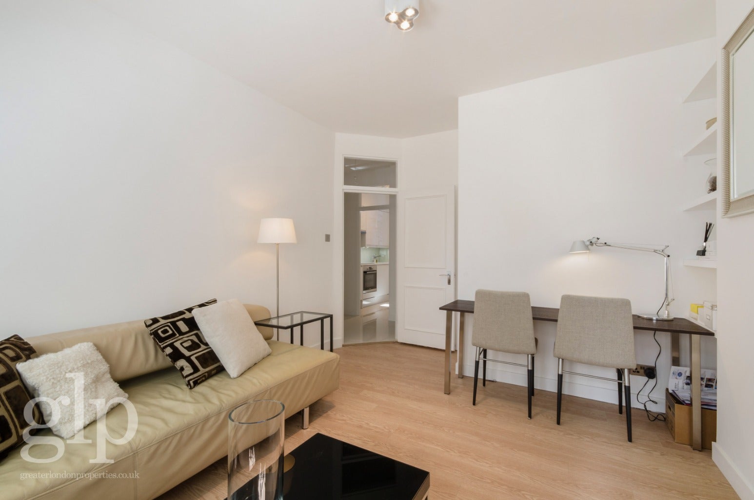 Flat Riding House Street in City of Westminster