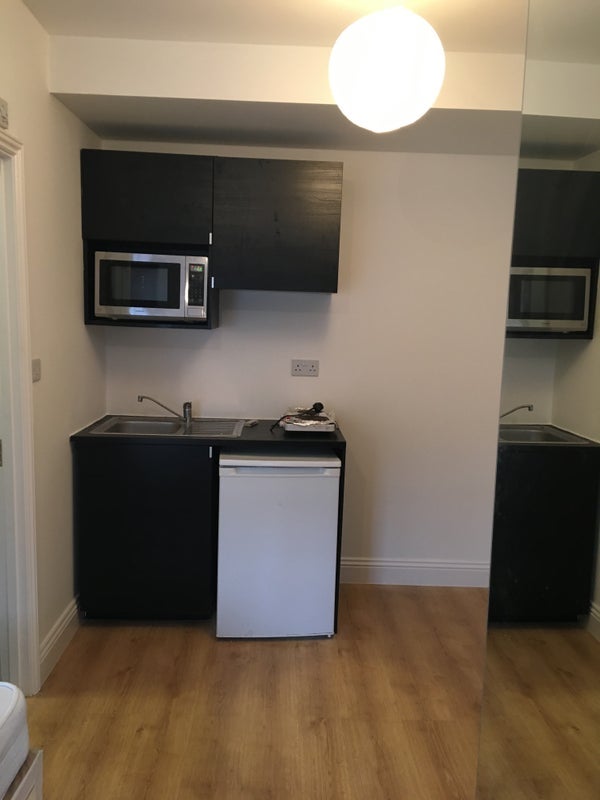 Flat Berkhamsted Avenue in Greater London