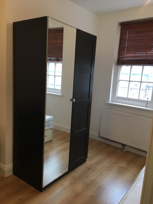 Flat Berkhamsted Avenue in Greater London