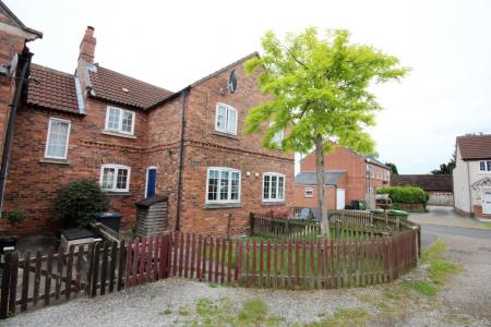 House Garden Flats Lane in Dunnington