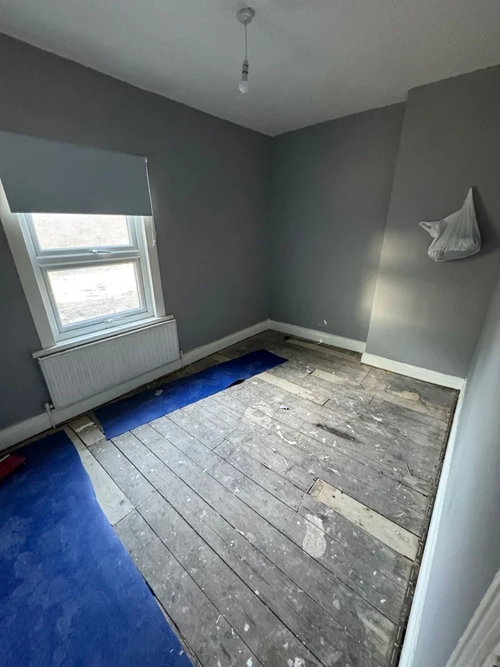 Flat Lucas Avenue in Greater London