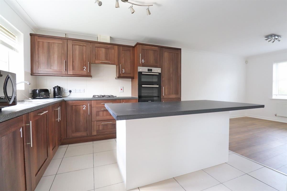 Room Maskell Drive in Renhold