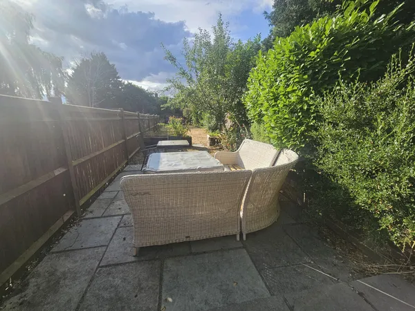 Flat Loose Road in Maidstone